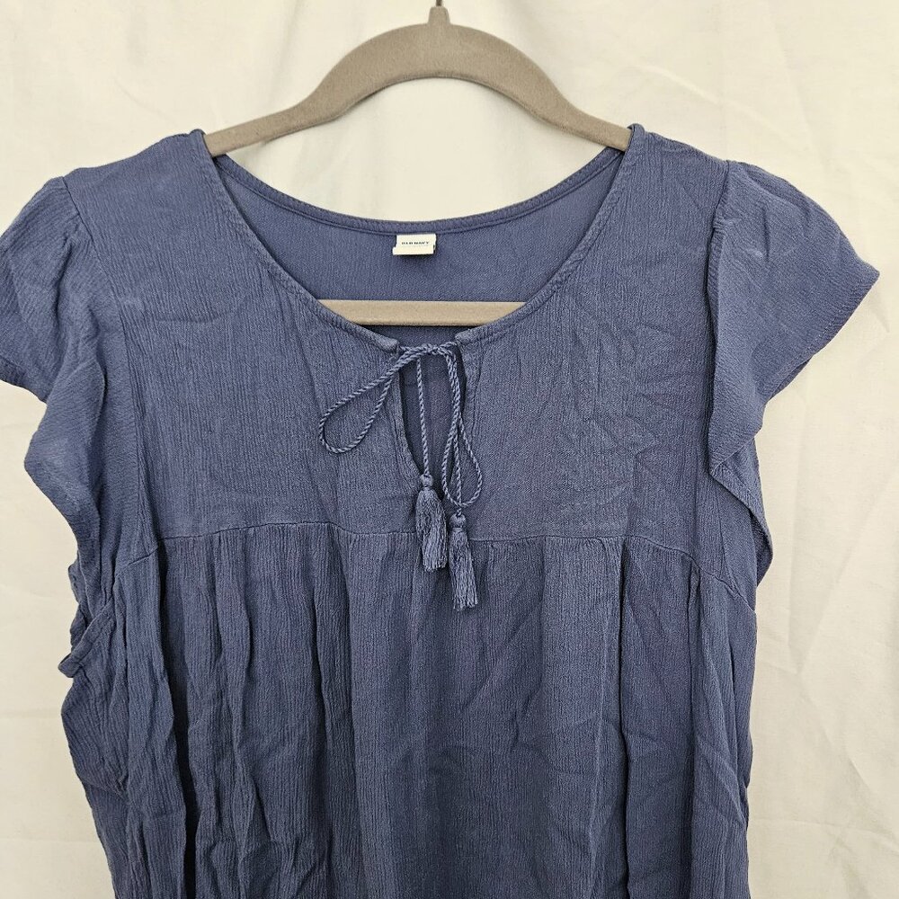 Flutter-sleeve, Split-Neck Periwinkle Blouse - Picture 4 of 6
